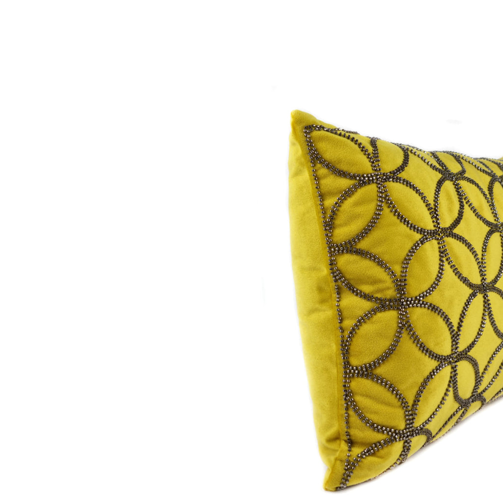 Almofada BELLUS 35x50 Veludo Amarelo Mostarda com Missangas