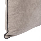 Almofada BELLUS 45x45 Veludo Bege Toupeira com Vivo Preto