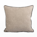 Almofada BELLUS 45x45 Veludo Bege Toupeira com Vivo Preto