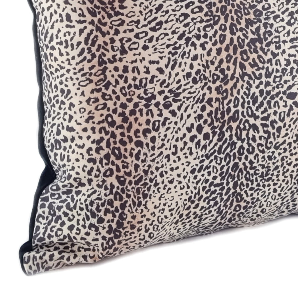 DINJA Cushion 40x65 Tigress Pattern with Black Velvet Back