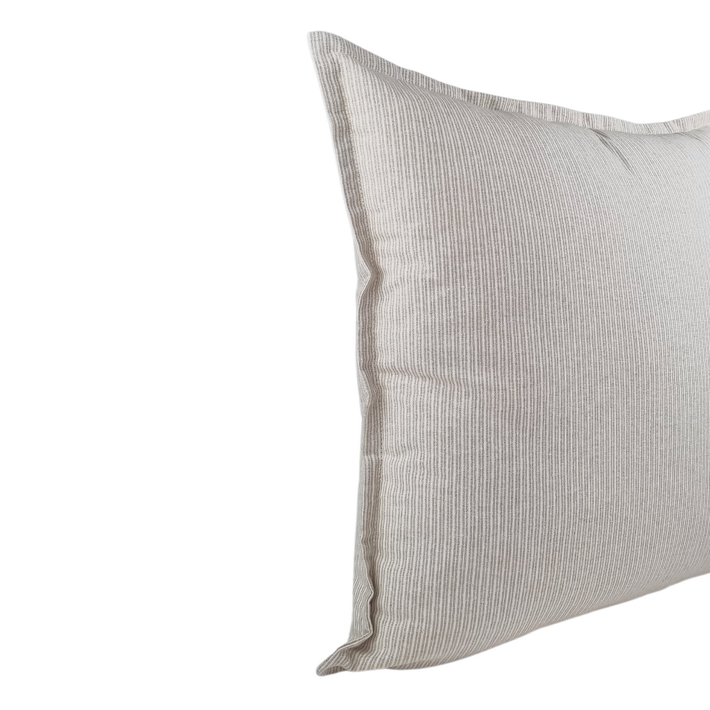 Almofada DINJA 50x50 Linho Bege com risca fina Cru e rebordo