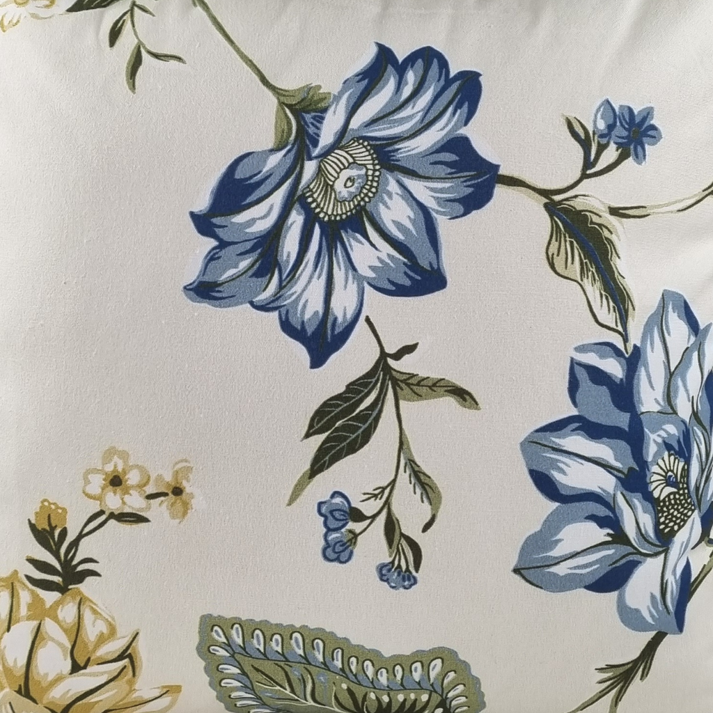 Almofada FJURI 45x45 Flores Azul com vivo Amarelo