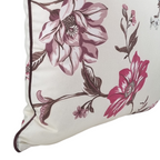 Almofada FJURI 45x45 Flores Rosa com vivo Roxo