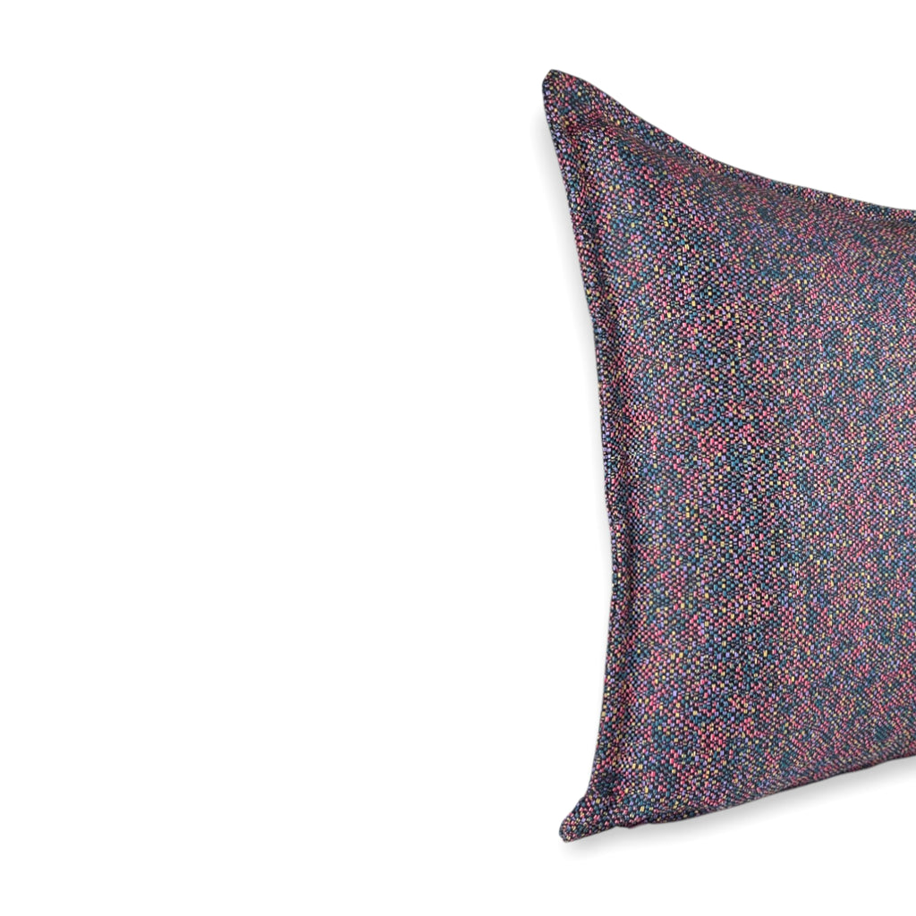 Almofada KULURI 50x50 em tons de Roxo com padrão colorido e paleta