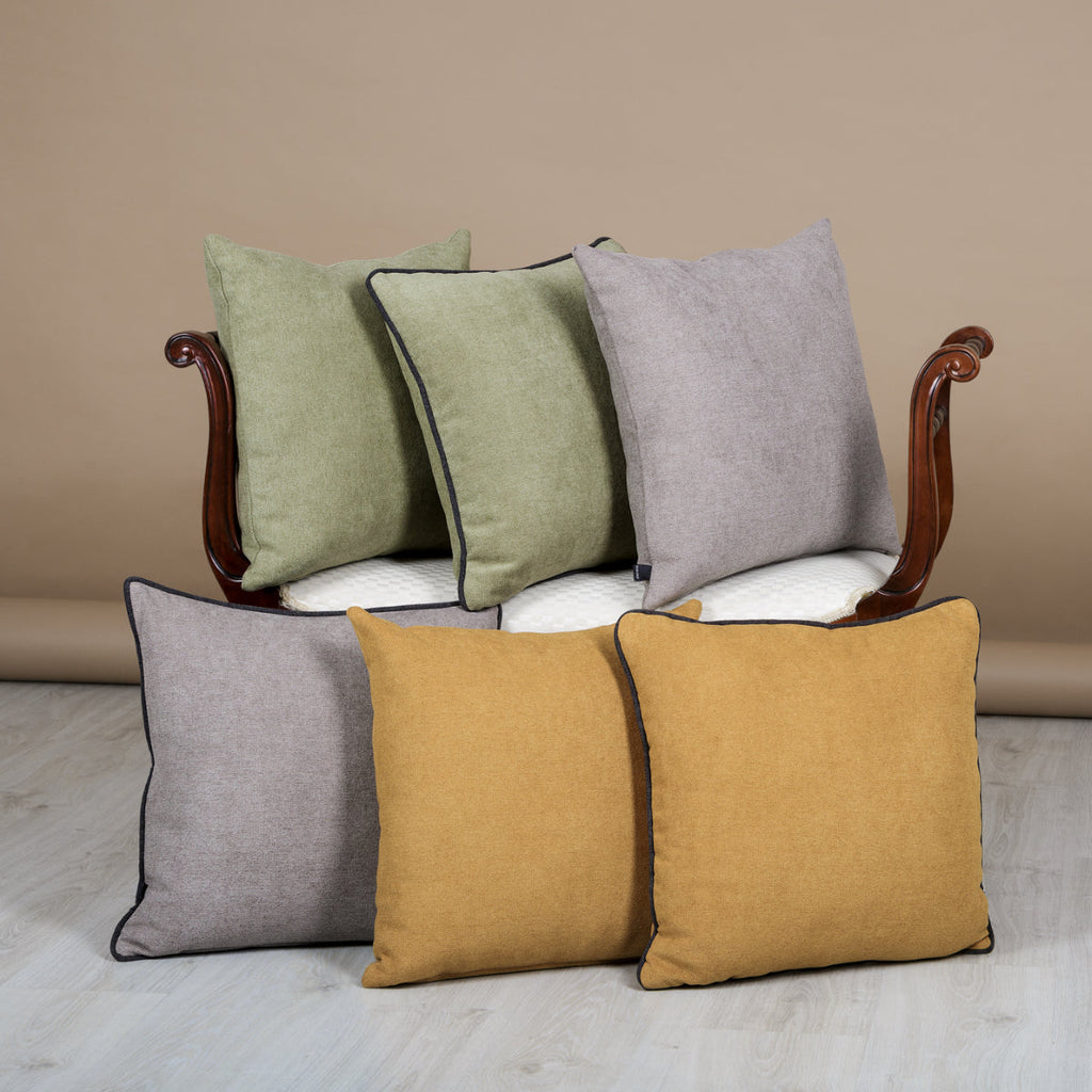 BELLUS Cushion 45x45 Moss Green Velvet with Black Piping