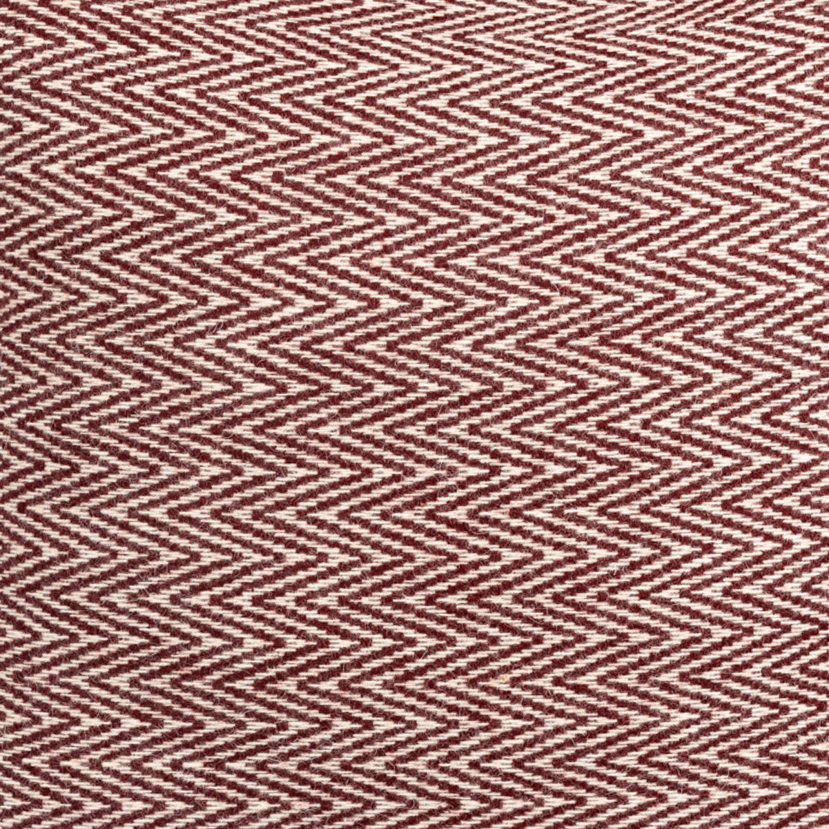 Cushion HEMMEK 45x45 Bordeaux Wool in herringbone pattern