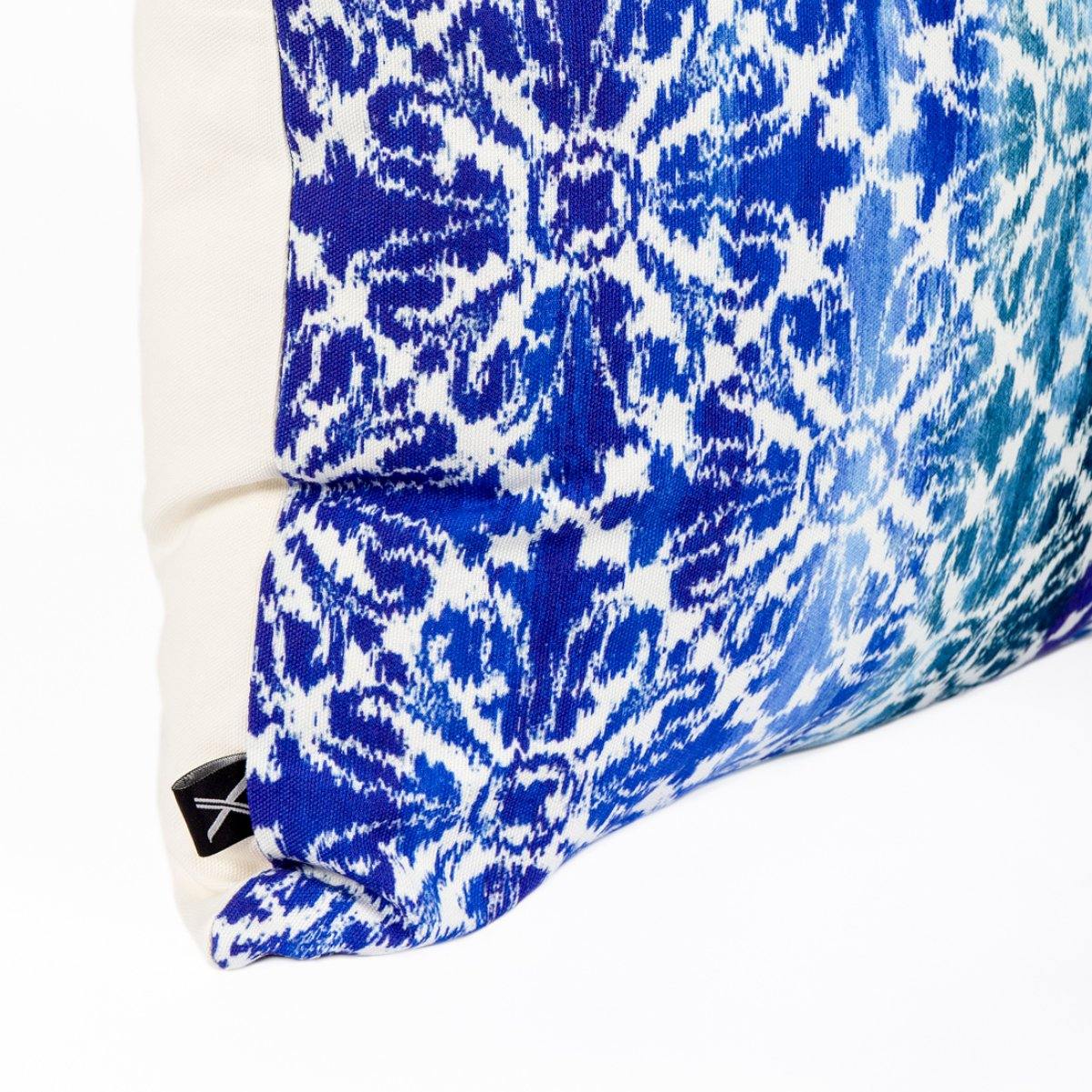 Almofada MUDELL 45x45 Tie Dye Azul Gradiente - KUXIN // Home Fashion